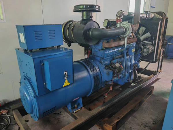 句容100kW柴油发电机组使用多级机油有哪些优缺点？